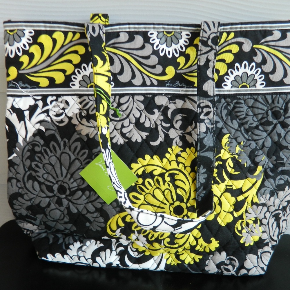 VERA BRADLEY TOTE
